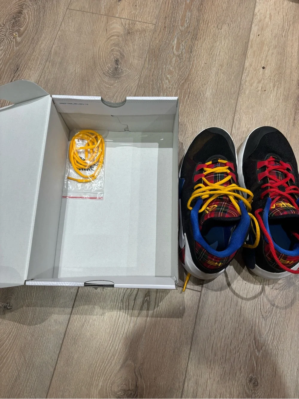 Nike Zoom Freak 1 Size 6.5Y